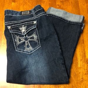 Earl Jean Cuffed Capri